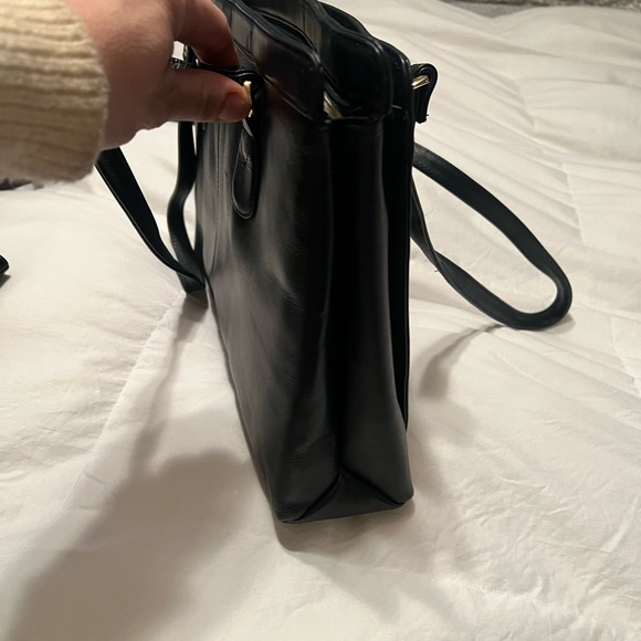 Beautiful NWT black leather purse - Picture 5 of 5